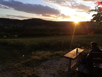 Bankerl mit schöner Aussicht am Steinweg